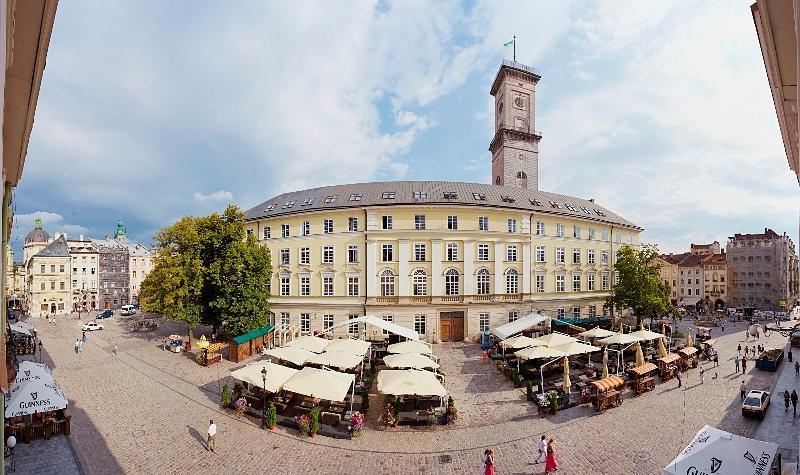Apartments On Plocsha Rynok 40 Lviv Exterior foto